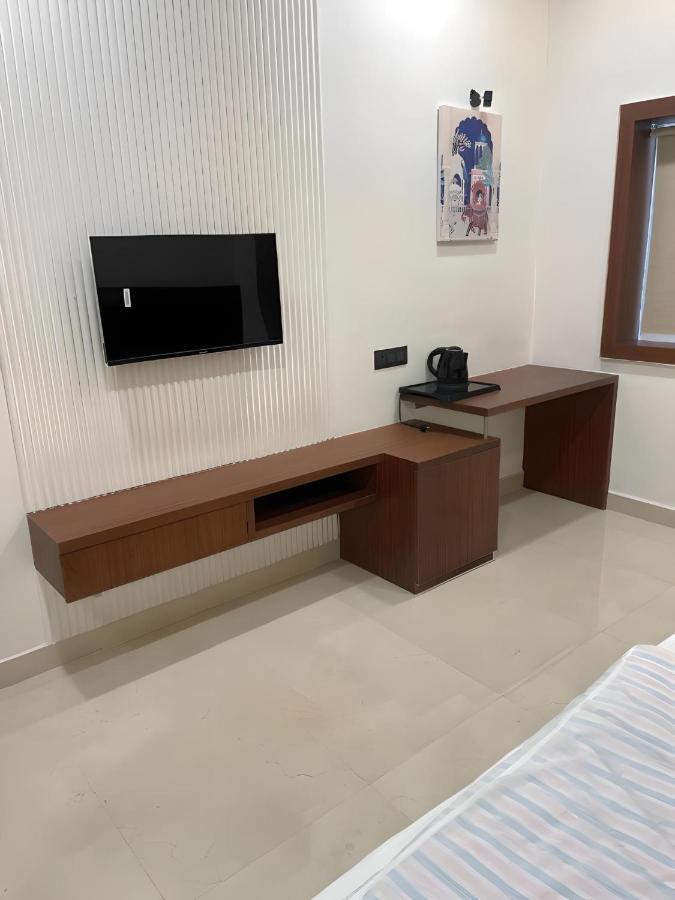 The Kedar Resort Mathura Exterior photo