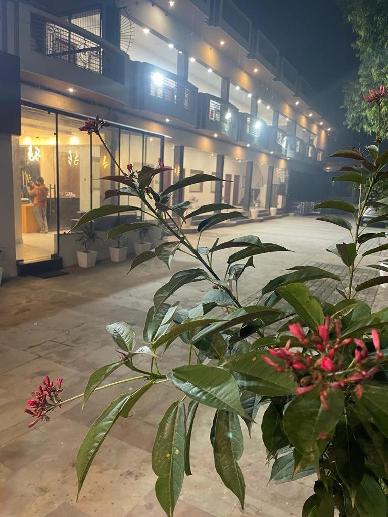 The Kedar Resort Mathura Exterior photo