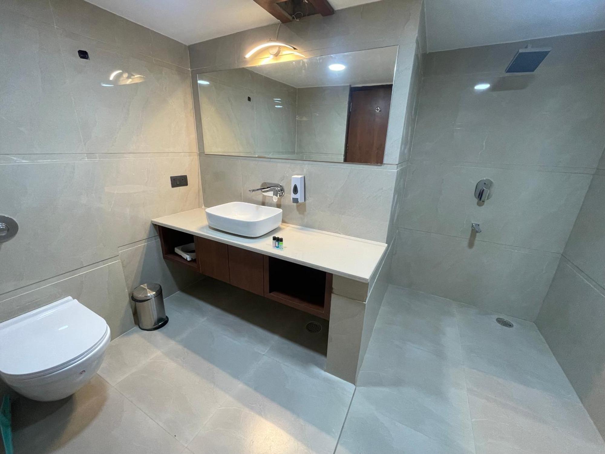 The Kedar Resort Mathura Exterior photo