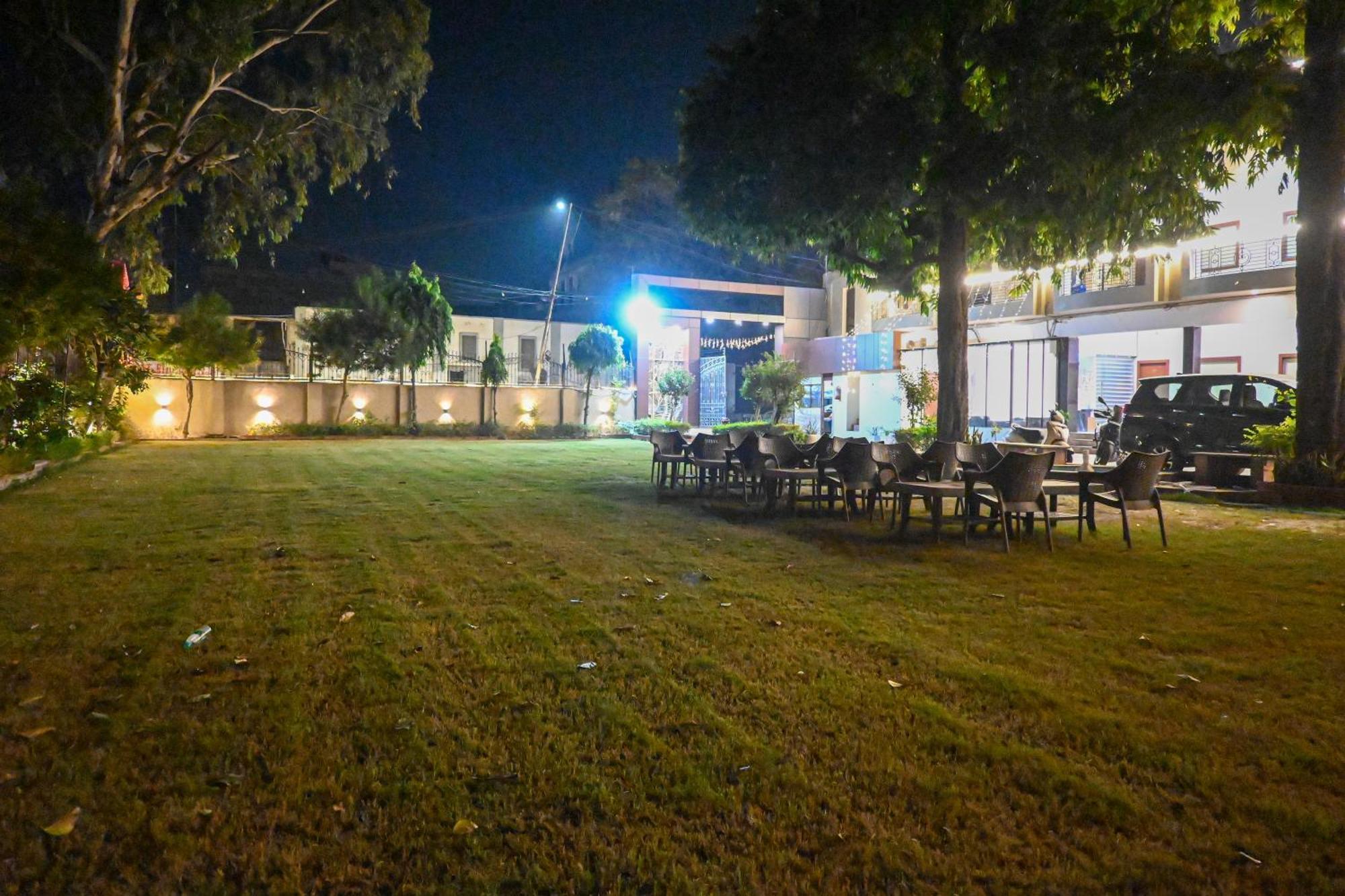 The Kedar Resort Mathura Exterior photo