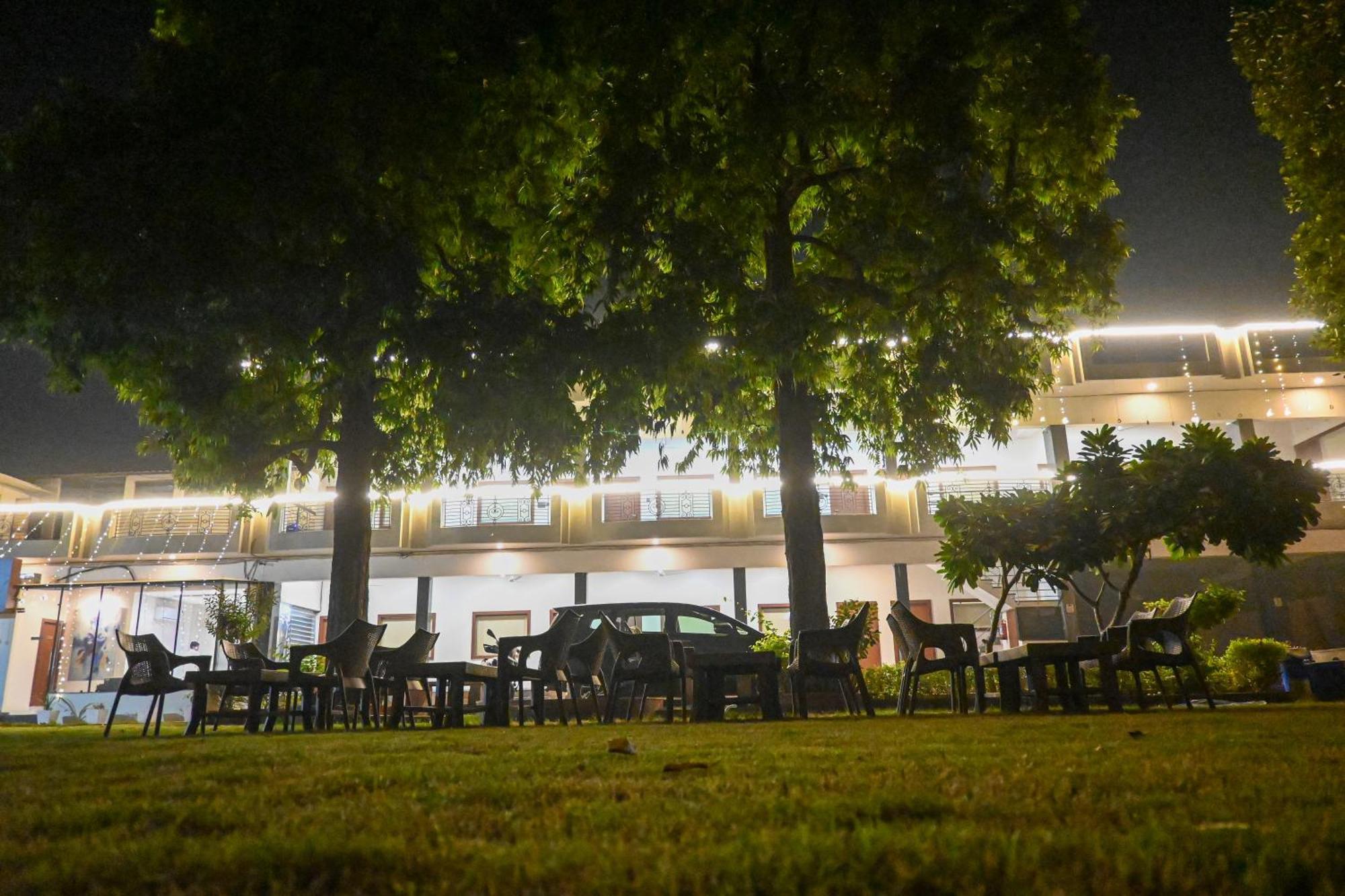 The Kedar Resort Mathura Exterior photo