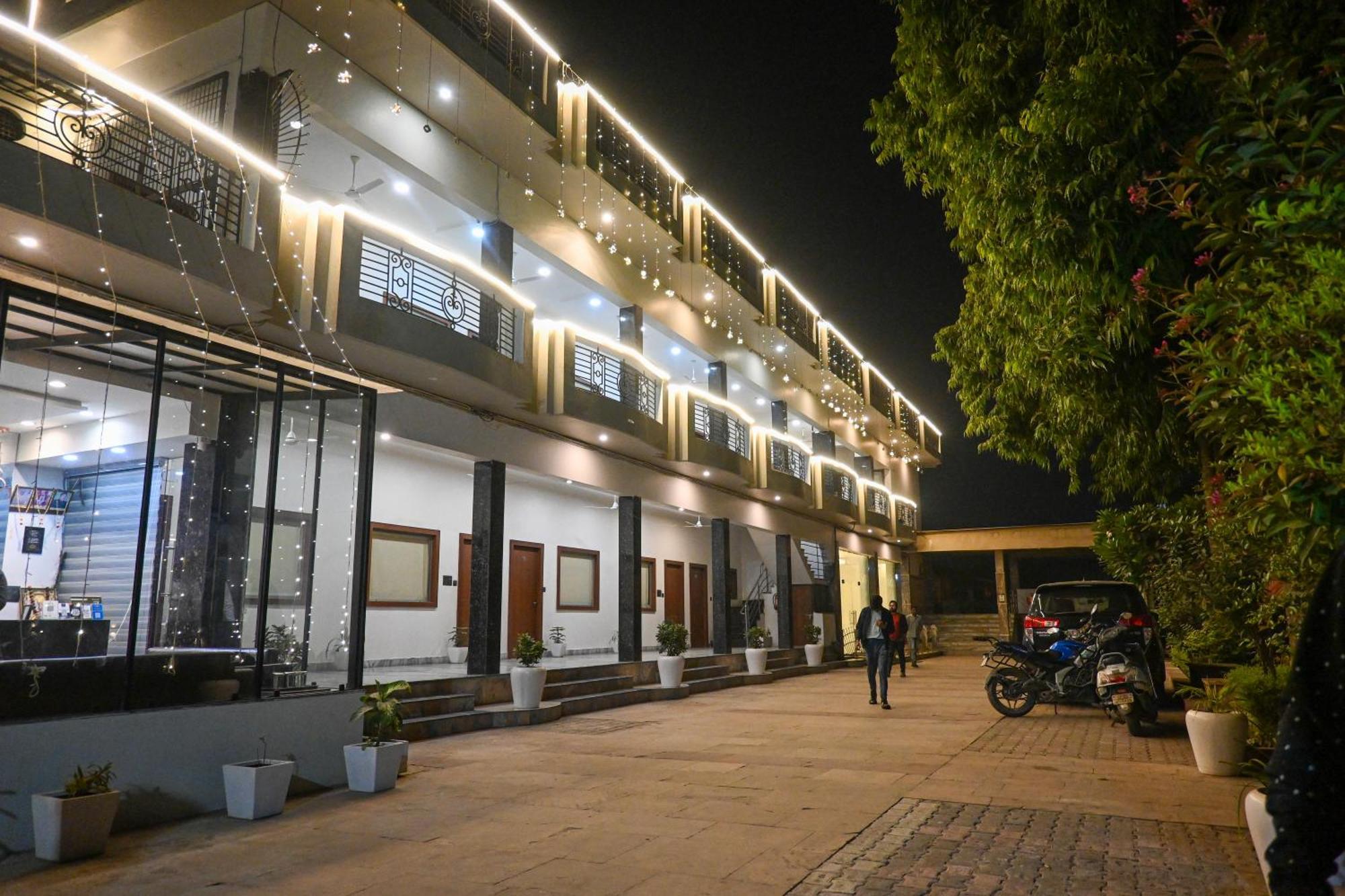 The Kedar Resort Mathura Exterior photo
